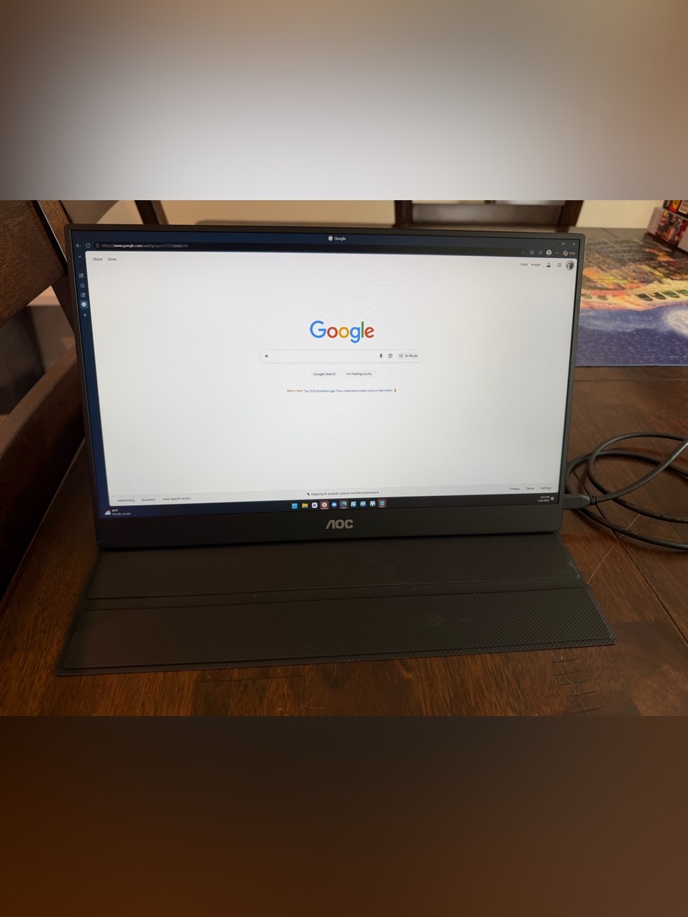 AOC Portable Monitor - Picture 2 of 7